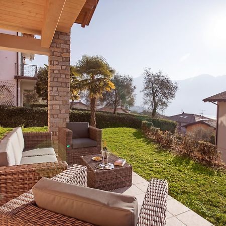Ossuccio Grande C Home With Pool Sleeps 12 By Italian Apartments Como Luaran gambar