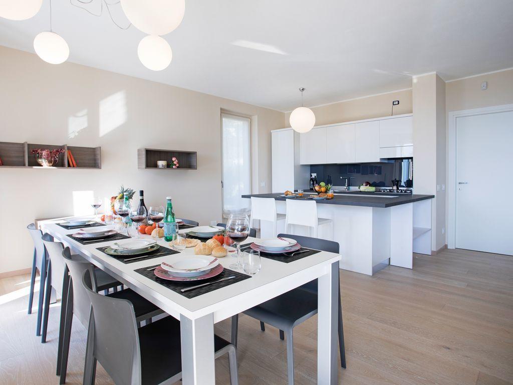 Ossuccio Grande C Home With Pool Sleeps 12 By Italian Apartments Como Luaran gambar