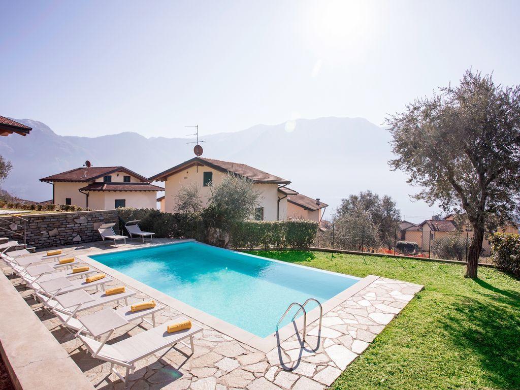Ossuccio Grande C Home With Pool Sleeps 12 By Italian Apartments Como Luaran gambar