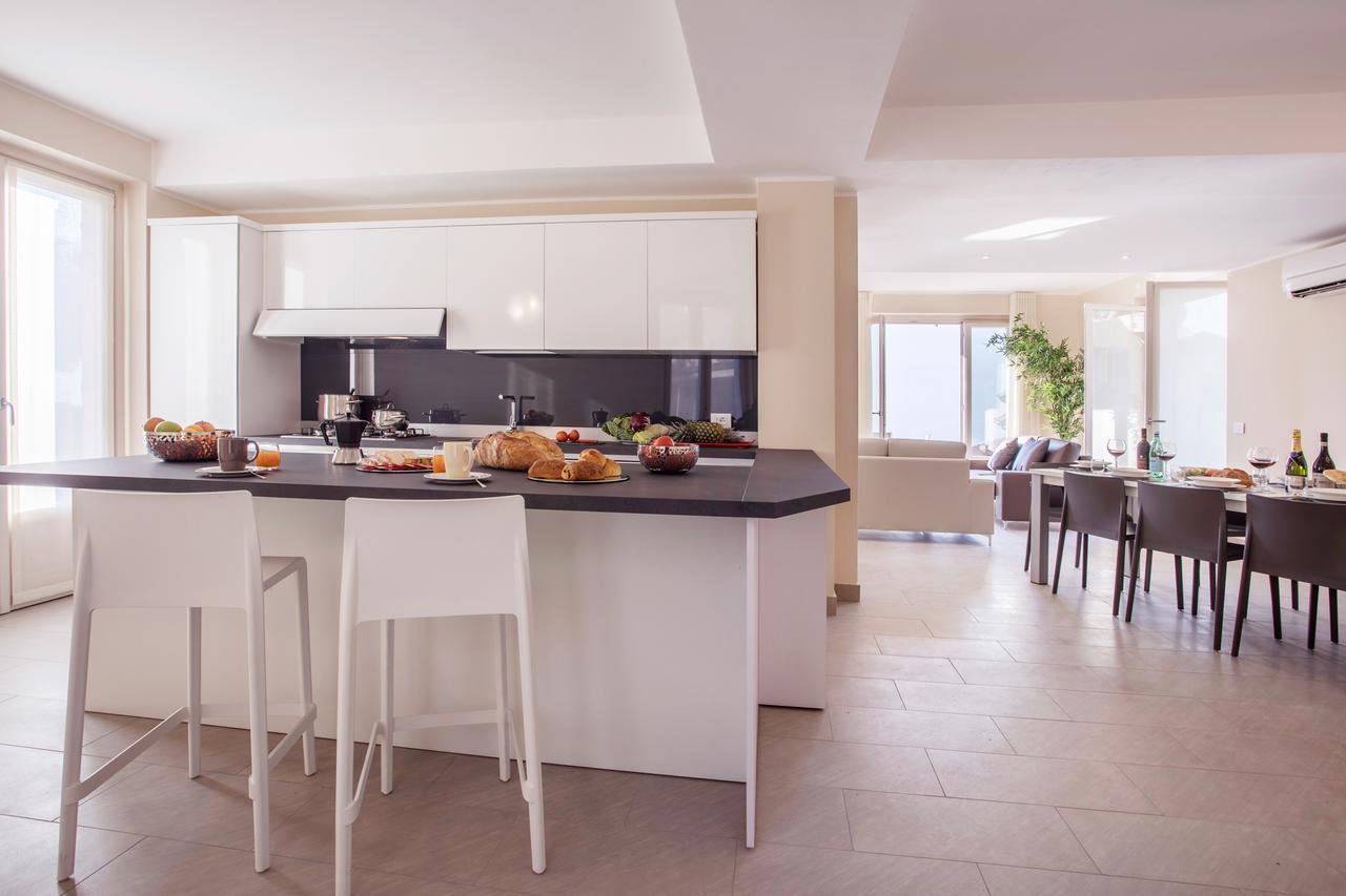 Ossuccio Grande C Home With Pool Sleeps 12 By Italian Apartments Como Luaran gambar